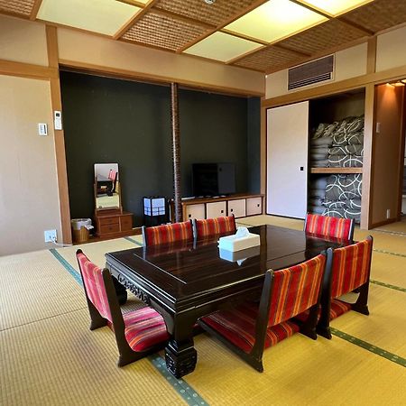 熱海温泉　実の別荘 Atami  Exterior photo