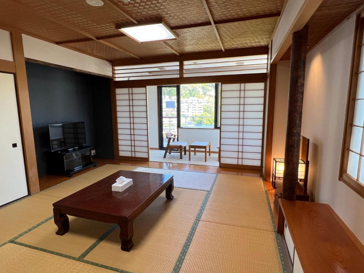 熱海温泉　実の別荘 Atami  Exterior photo