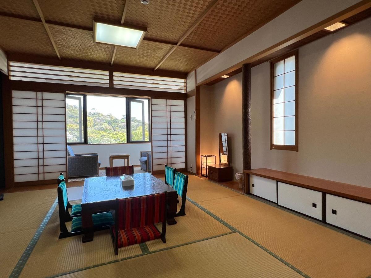 熱海温泉　実の別荘 Atami  Exterior photo
